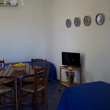 Le Casette A Favignana